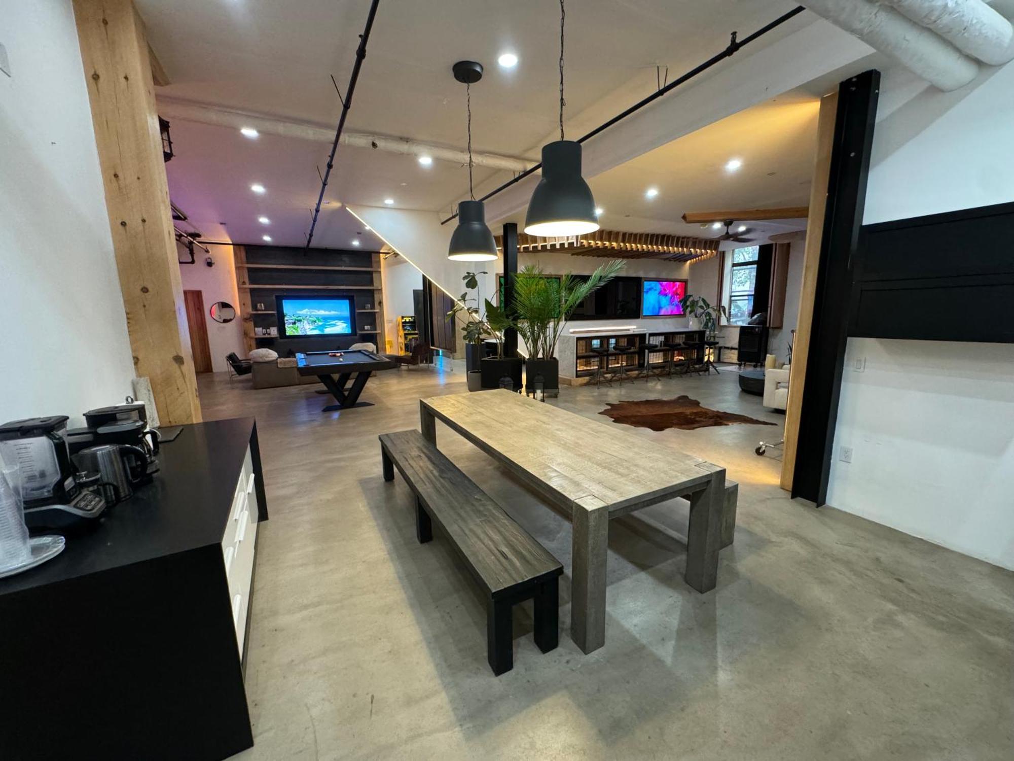 Apartment Extraordinary 3 Bedrooms Gigantic Loft
