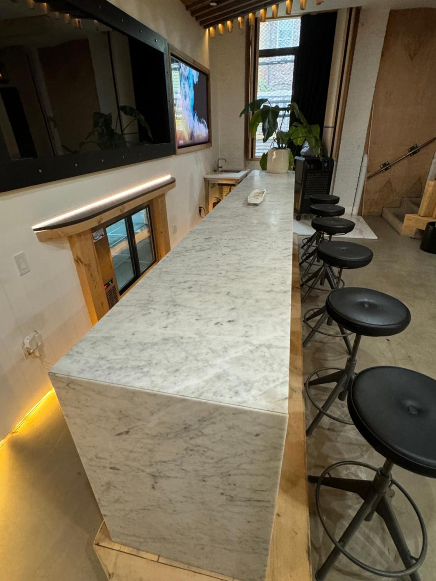 Extraordinary 3 Bedrooms Gigantic Loft Apartment New York