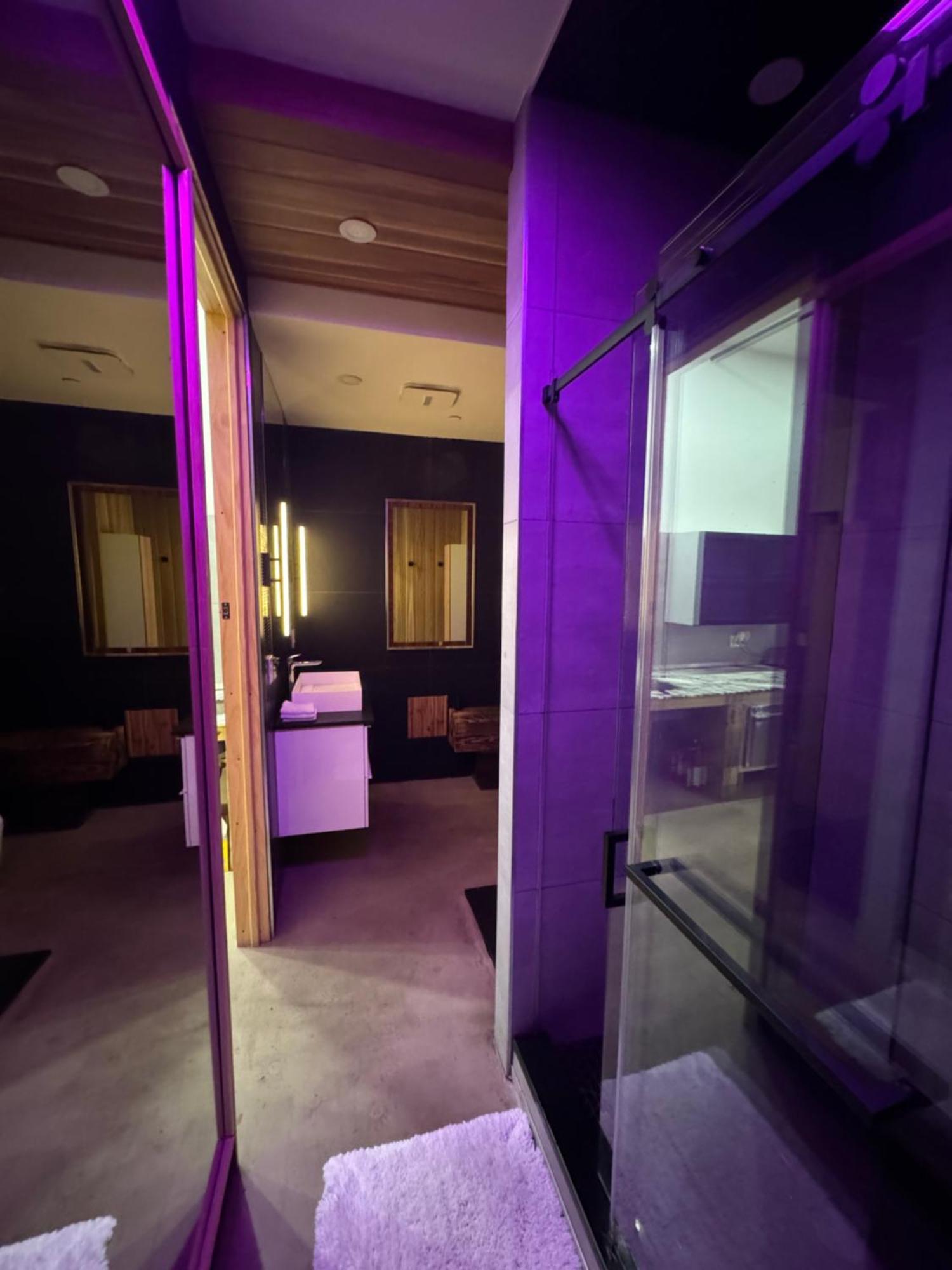 Extraordinary 3 Bedrooms Gigantic Loft Apartment New York