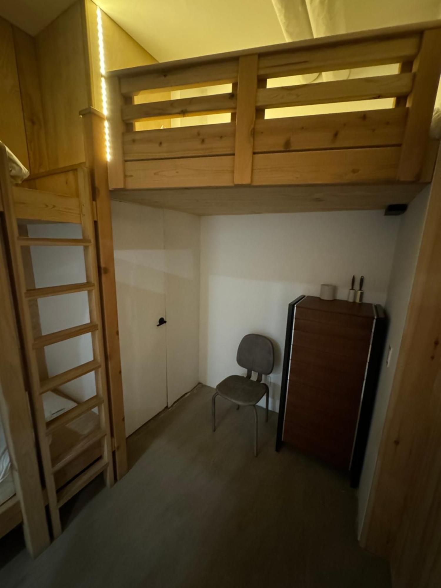 Extraordinary 3 Bedrooms Gigantic Loft
