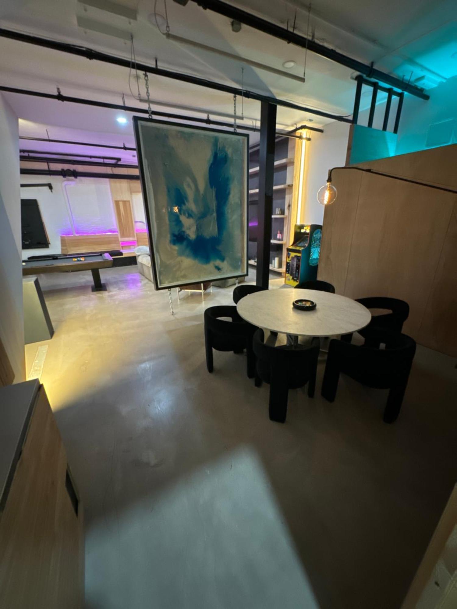 Extraordinary 3 Bedrooms Gigantic Loft Apartment New York